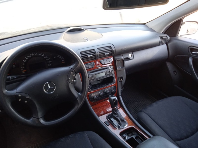 mercedes-benz clase c t-model (s203) del año 2004