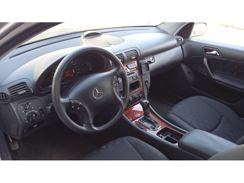mercedes-benz clase c t-model (s203) del año 2004