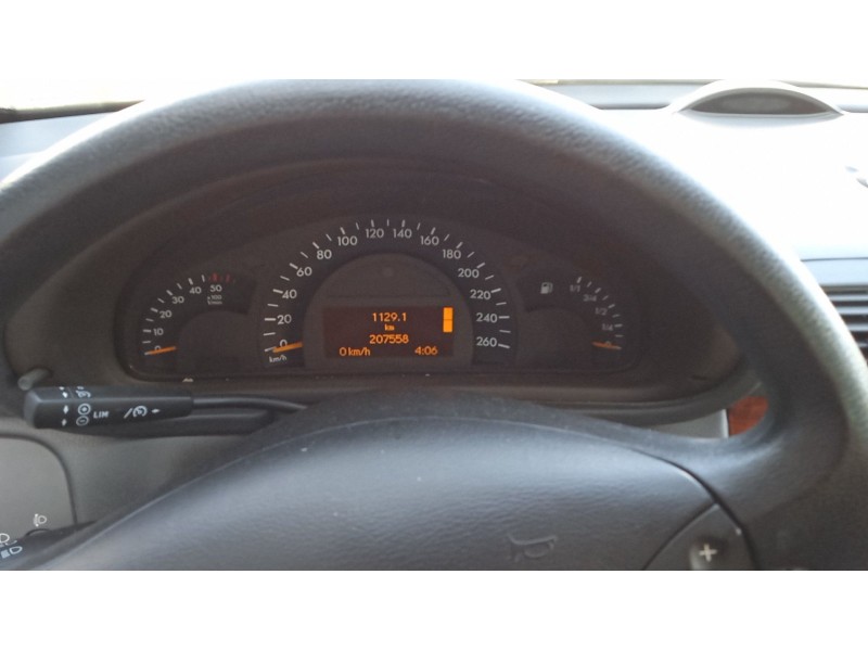 mercedes-benz clase c t-model (s203) del año 2004