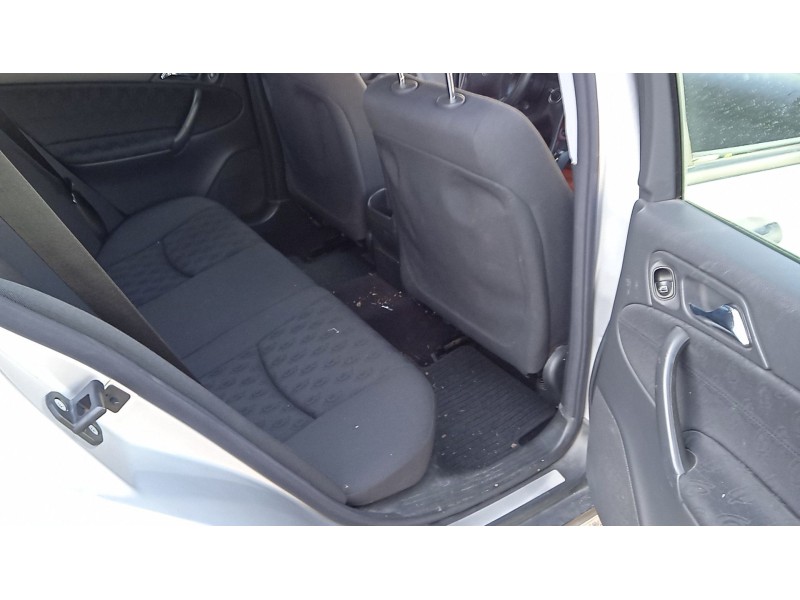 mercedes-benz clase c t-model (s203) del año 2004