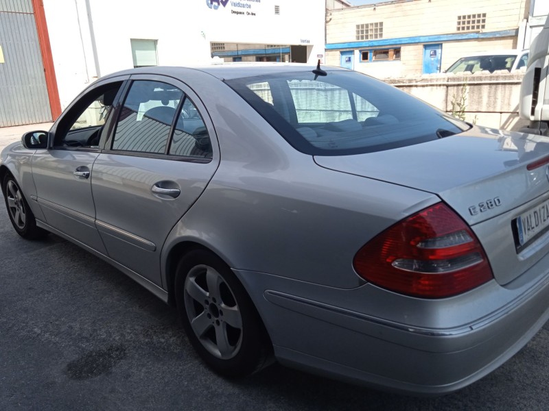 mercedes-benz clase e (w211) del año 2006