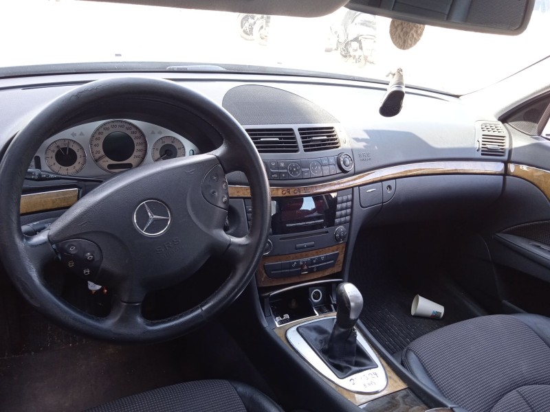 mercedes-benz clase e (w211) del año 2006