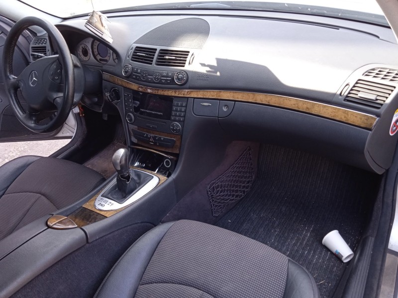 mercedes-benz clase e (w211) del año 2006