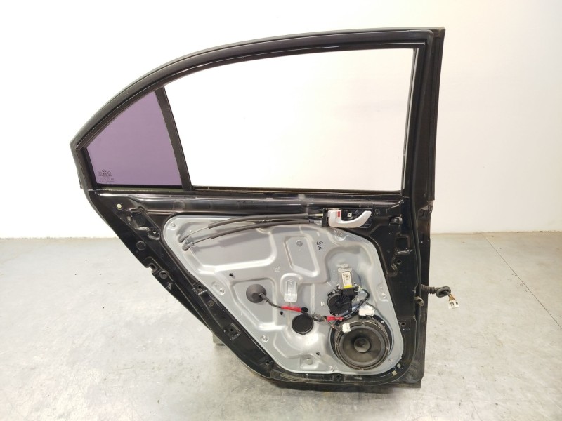 Recambio de puerta trasera izquierda para hyundai sonata (nf) 2.0 crdi style referencia OEM IAM 770033K010  