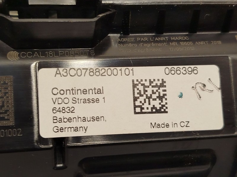 Recambio de cuadro instrumentos para volkswagen t-cross (c11, d31) 1.0 tsi referencia OEM IAM 2G0920320B  A2C0788200101