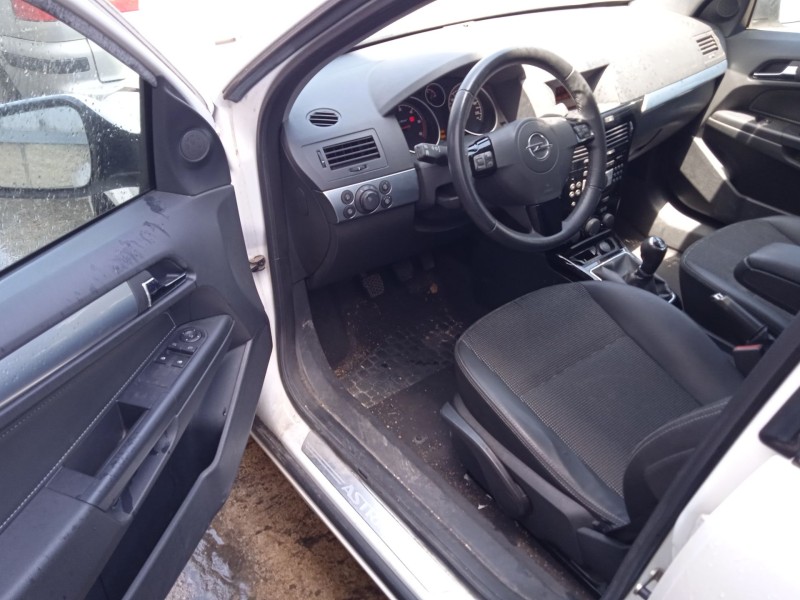 opel astra h station wagon (a04) del año 2009