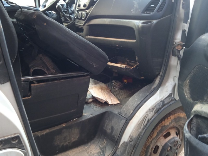 iveco daily vi caja/chasis del año 2017