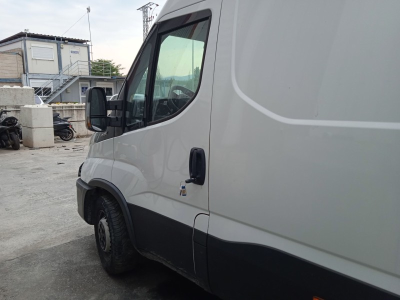 iveco daily vi furgoneta del año 2021