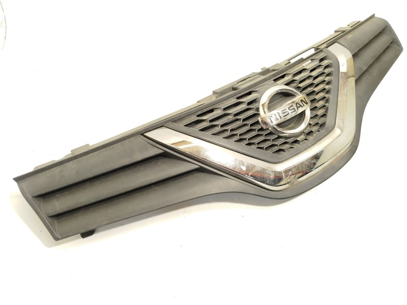 Recambio de rejilla delantera para nissan nv250 furgoneta (x61) dci 95 referencia OEM IAM 623101920R  