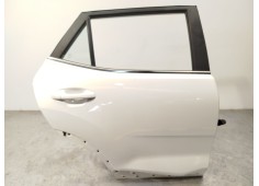 Recambio de puerta trasera derecha para kia stonic (ybcuv) 1.0 tgdi cat referencia OEM IAM 77004H8400  