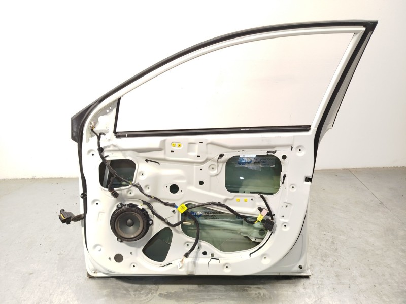 Recambio de puerta delantera derecha para kia stonic (ybcuv) 1.0 tgdi cat referencia OEM IAM 76004H8400  