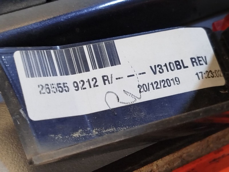 Recambio de piloto trasero izquierdo para nissan nv250 furgoneta (x61) dci 95 referencia OEM IAM 265559212R  