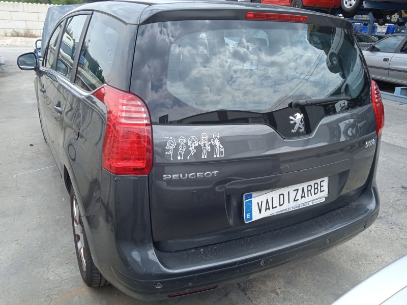 peugeot 5008 (0u_, 0e_) del año 2012