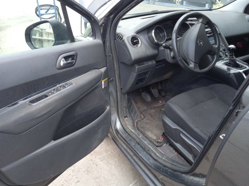 peugeot 5008 (0u_, 0e_) del año 2012