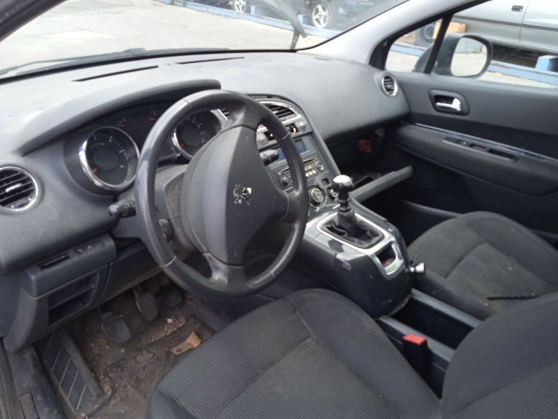 peugeot 5008 (0u_, 0e_) del año 2012