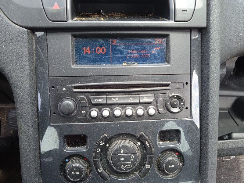 peugeot 5008 (0u_, 0e_) del año 2012