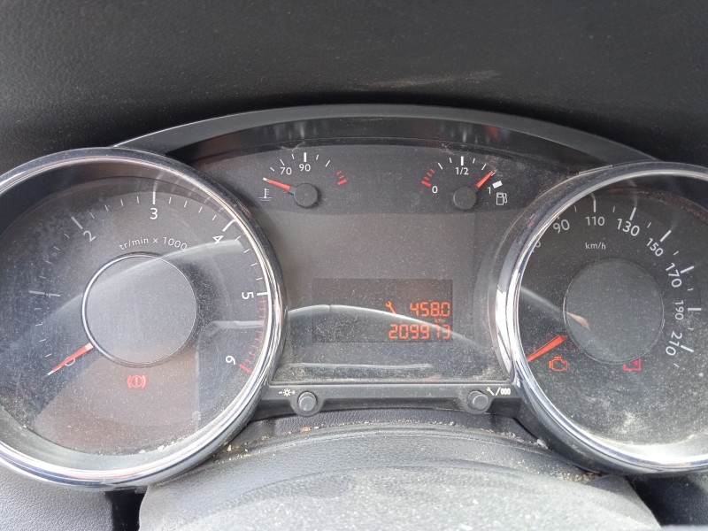 peugeot 5008 (0u_, 0e_) del año 2012