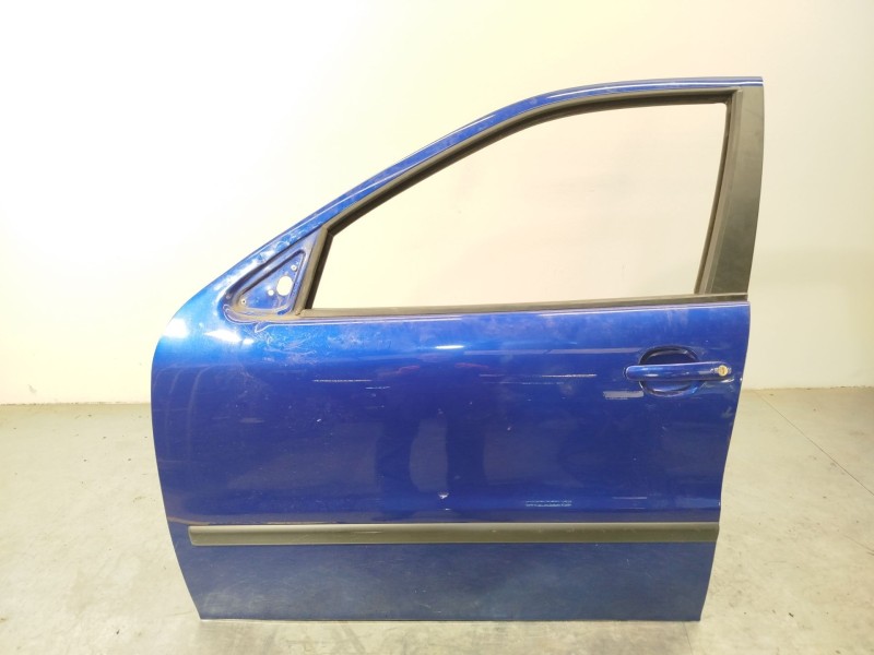 Recambio de puerta delantera izquierda para seat toledo ii (1m2) 1.9 tdi referencia OEM IAM 1M0831055M  