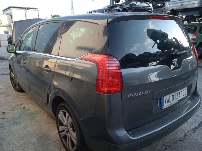 peugeot 5008 (0u_, 0e_) del año 2009