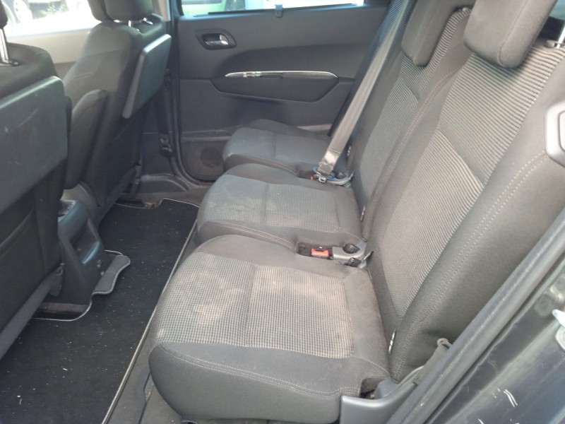 peugeot 5008 (0u_, 0e_) del año 2009