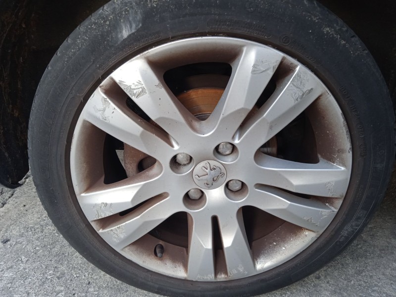 peugeot 5008 (0u_, 0e_) del año 2009