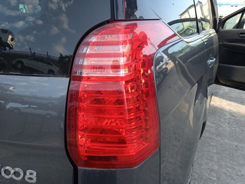 peugeot 5008 (0u_, 0e_) del año 2009