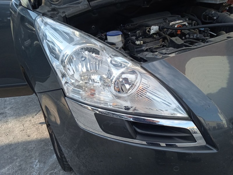 peugeot 5008 (0u_, 0e_) del año 2009