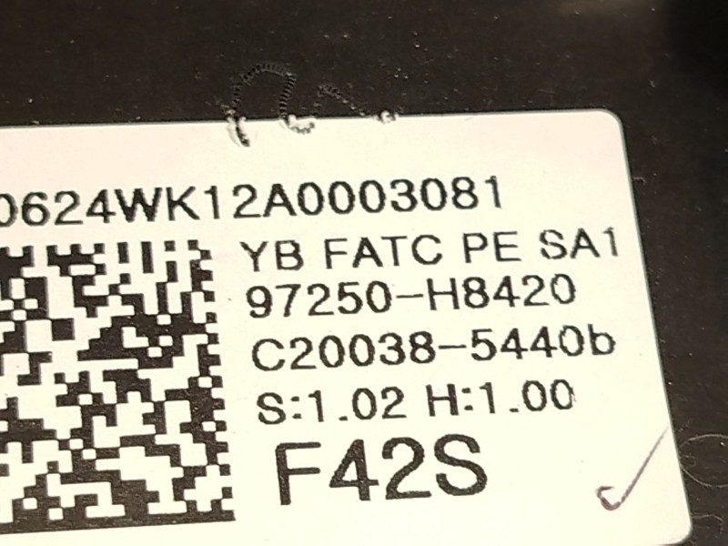 Recambio de mando climatizador para kia stonic (ybcuv) 1.0 tgdi cat referencia OEM IAM 97250H8420 97250H8420SA1 