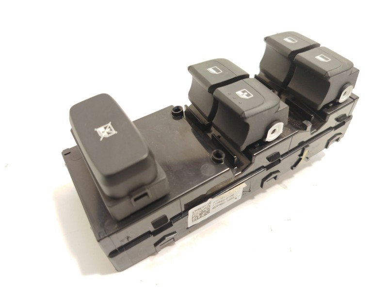 Recambio de mando elevalunas delantero izquierdo para kia stonic (ybcuv) 1.0 tgdi cat referencia OEM IAM 93570H8000WK  