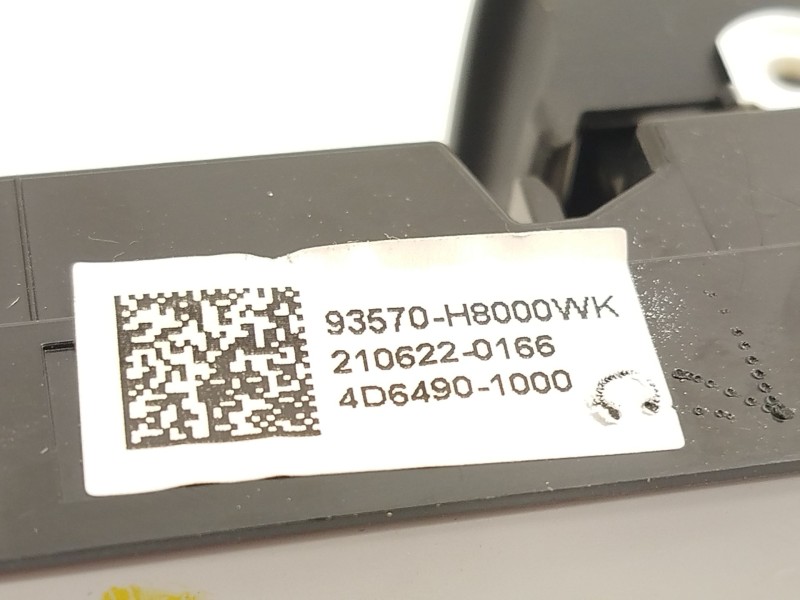 Recambio de mando elevalunas delantero izquierdo para kia stonic (ybcuv) 1.0 tgdi cat referencia OEM IAM 93570H8000WK  
