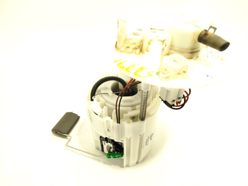 Recambio de bomba combustible para kia stonic (ybcuv) 1.0 tgdi cat referencia OEM IAM 31110H8400  
