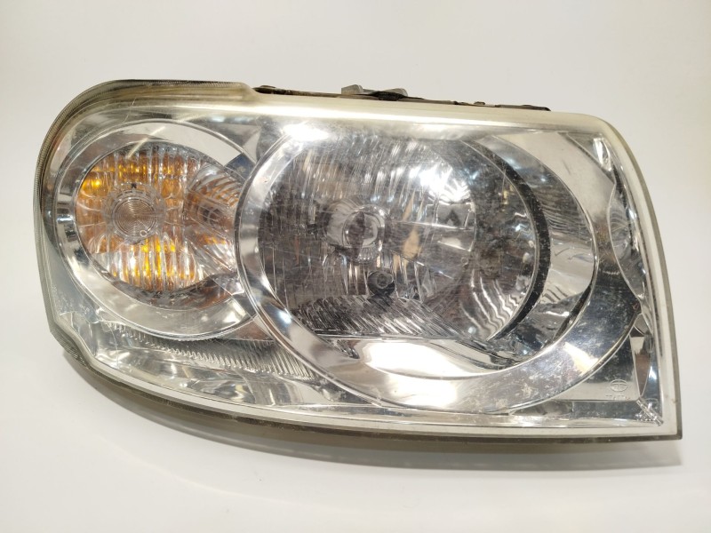 Recambio de faro derecho para tata safari (42_fd) 3.0 d 4x4 referencia OEM IAM 20010100R  