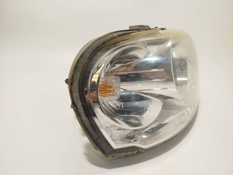 Recambio de faro derecho para tata safari (42_fd) 3.0 d 4x4 referencia OEM IAM 20010100R  