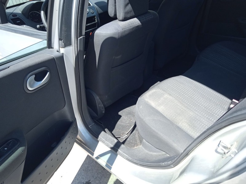 renault megane ii sedán (lm0/1_) del año 2008