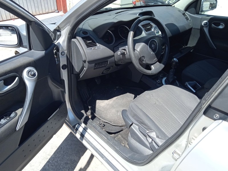 renault megane ii sedán (lm0/1_) del año 2008