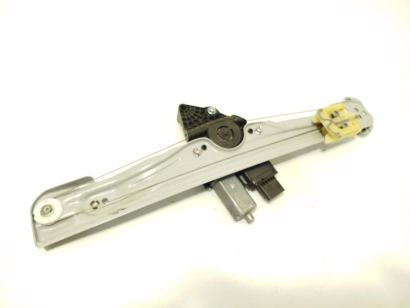 Recambio de elevalunas delantero derecho para opel crossland x / crossland (p17, p2qo) 1.5 (75) referencia OEM IAM 39227500  