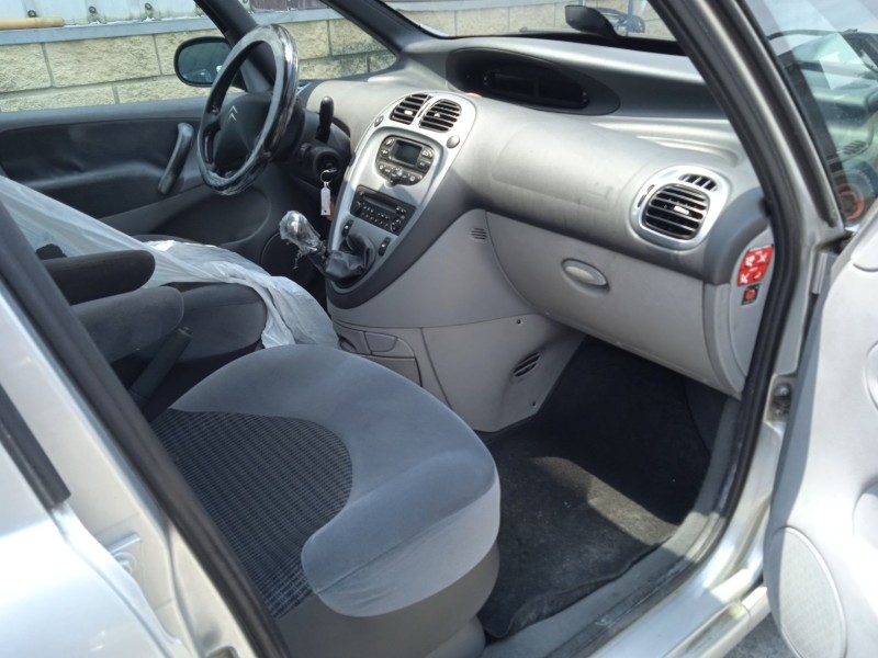 citroën xsara picasso (n68) del año 2008