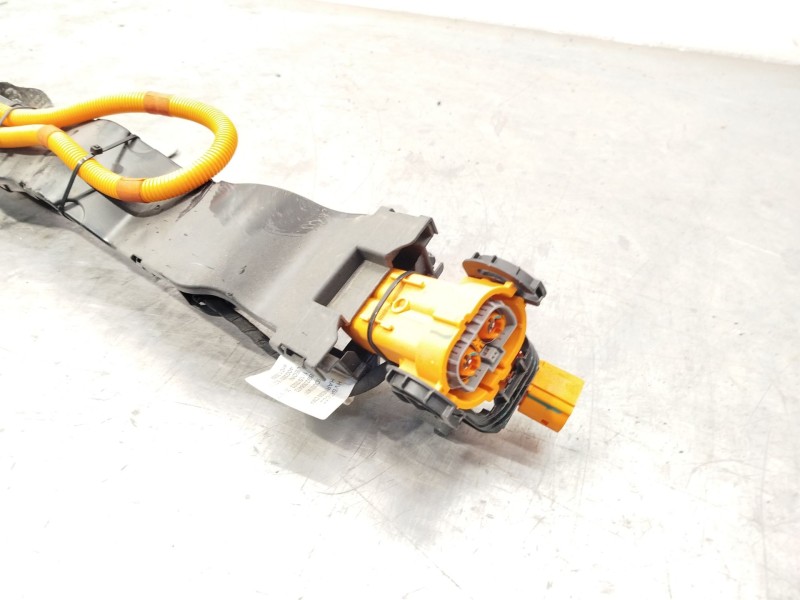 Recambio de modulo electronico para lynk & co 01 phev referencia OEM IAM 8892306472  8889626067