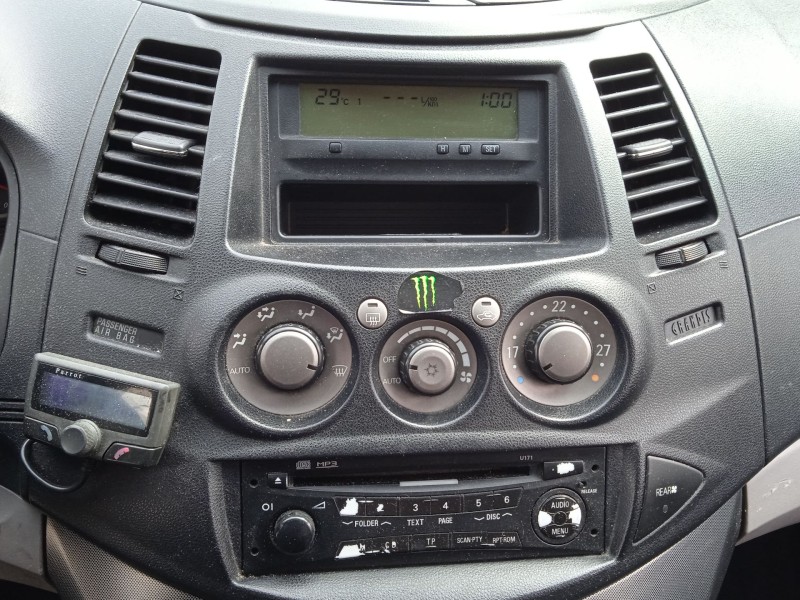 mitsubishi grandis (na_w) del año 2007