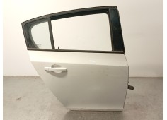 Recambio de puerta trasera derecha para chevrolet cruze (j300) 1.6 referencia OEM IAM 95476405  