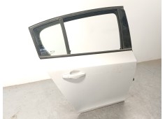 Recambio de puerta trasera derecha para chevrolet cruze (j300) 1.6 referencia OEM IAM 95476405   2