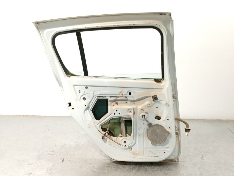 Recambio de puerta trasera izquierda para dacia sandero ii 1.5 dci referencia OEM IAM 821017625R  