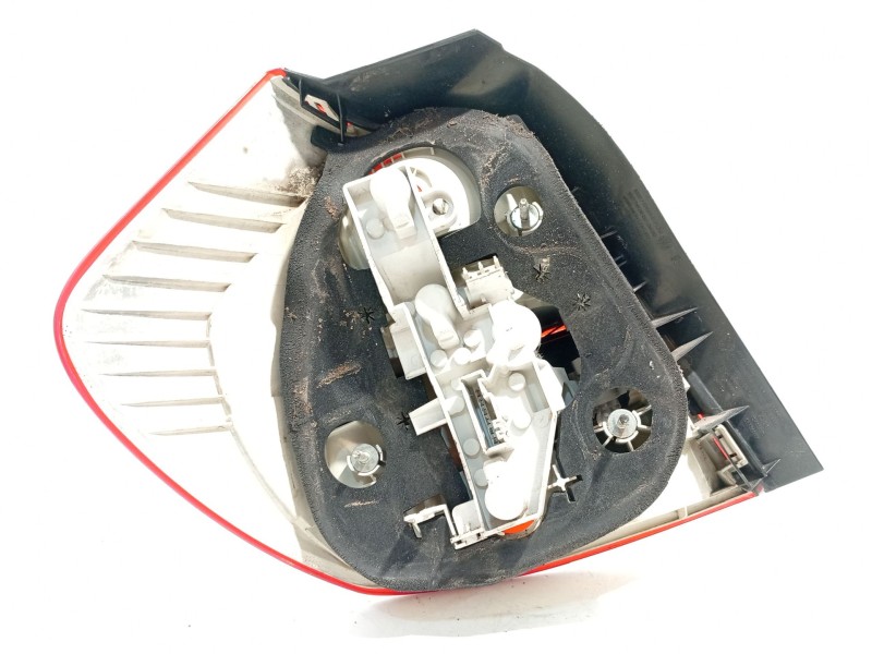 Recambio de piloto trasero derecho para bmw 1 (e81) 118 d referencia OEM IAM 63217181298  