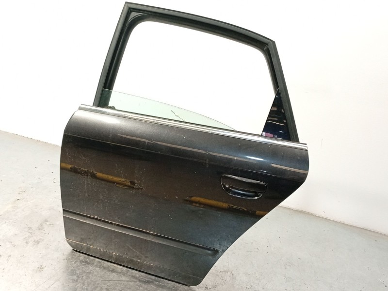 Recambio de puerta trasera izquierda para audi a4 b7 (8ec) 2.0 tdi 16v referencia OEM IAM 8E0833051J  