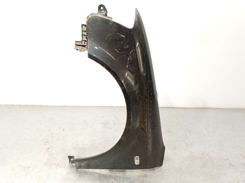 Recambio de aleta delantera izquierda para audi a4 b7 (8ec) 2.0 tdi 16v referencia OEM IAM 8E0821105F  