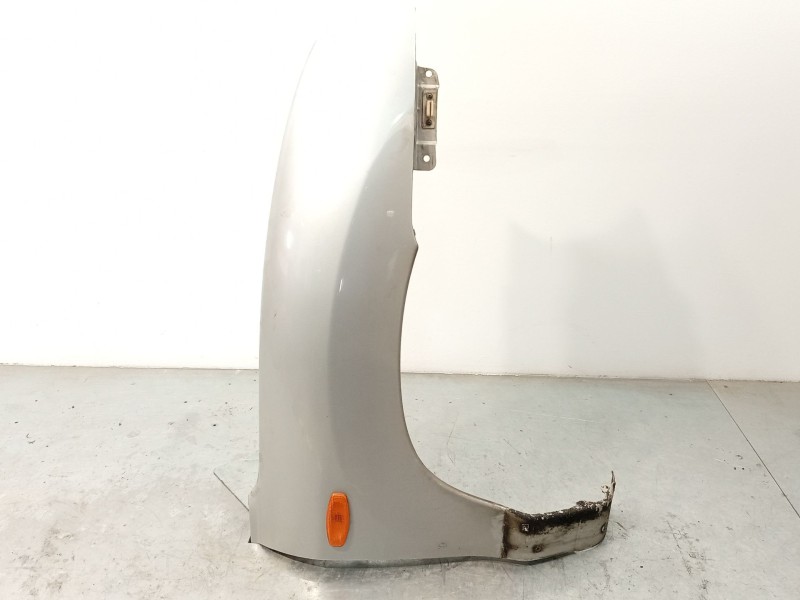 Recambio de aleta delantera derecha para hyundai santa fé i (sm) 2.0 crdi referencia OEM IAM 6632126270  