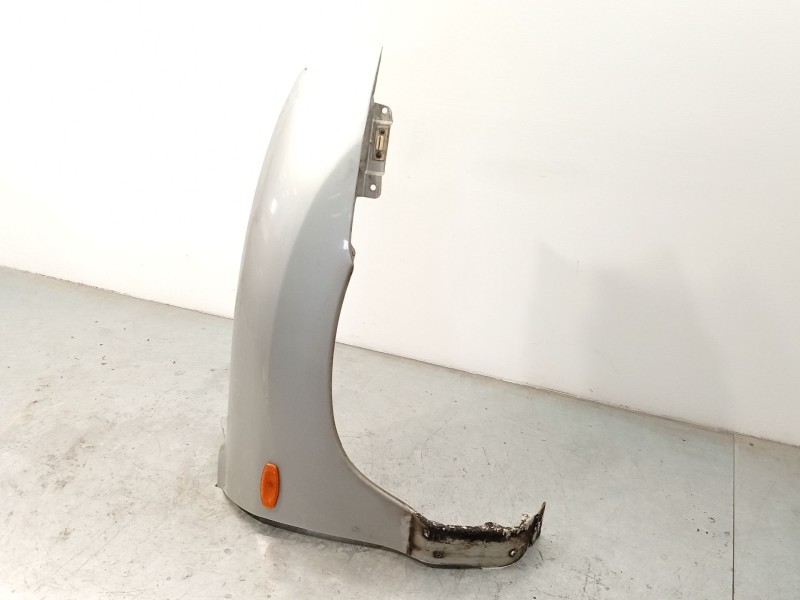 Recambio de aleta delantera derecha para hyundai santa fé i (sm) 2.0 crdi referencia OEM IAM 6632126270  