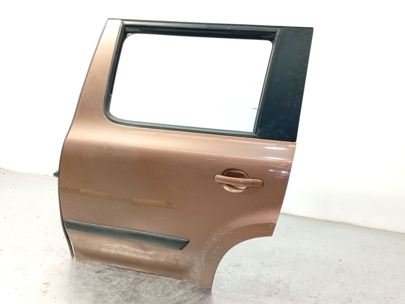 Recambio de puerta trasera izquierda para skoda yeti (5l) 1.4 tsi referencia OEM IAM 5L0833055  