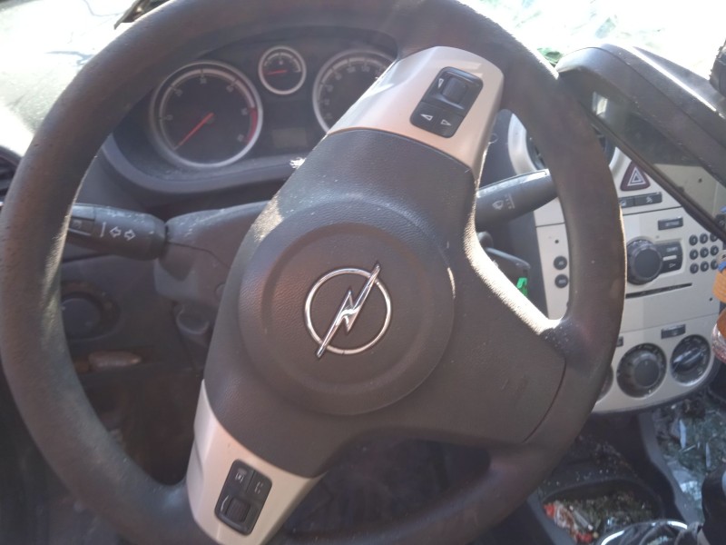 opel corsa d (s07) del año 2007