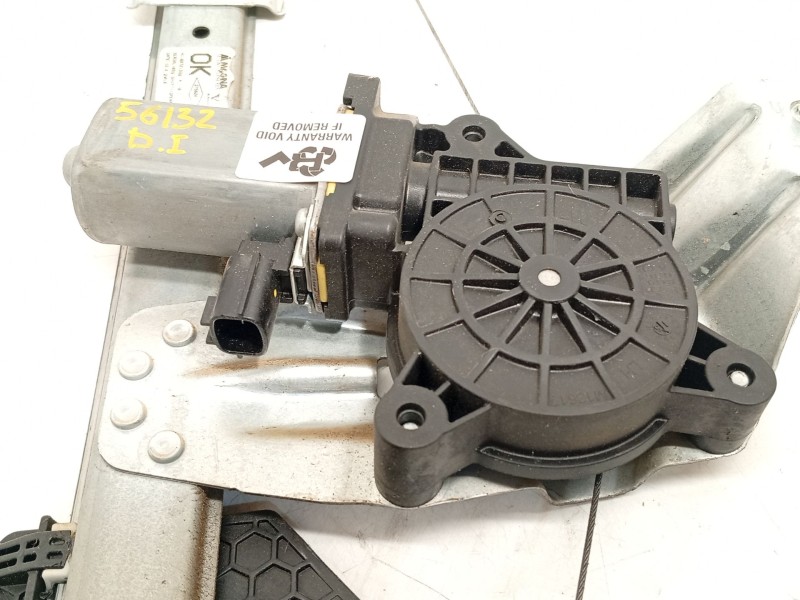 Recambio de elevalunas delantero izquierdo para dacia sandero ii 1.5 dci referencia OEM IAM 807213282R 275620 